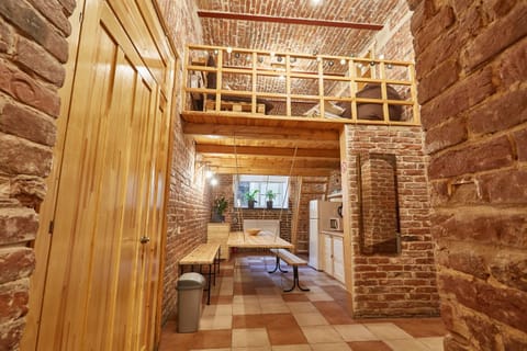 Lounge or bar, Seating area, Dining area