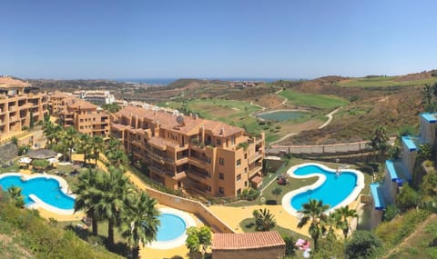 Bird's eye view, On site, Pool view, Sea view, Swimming pool