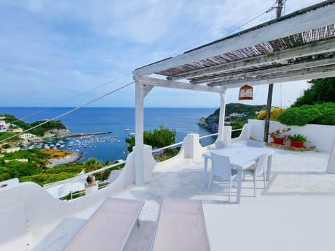Patio, Natural landscape, View (from property/room), Balcony/Terrace, Sea view
