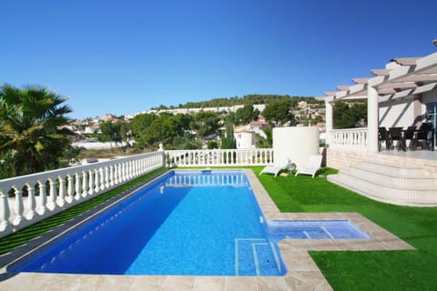 Property building, Swimming pool, Swimming pool