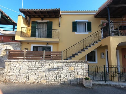 Property building, View (from property/room), Balcony/Terrace