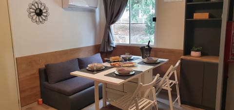 Mobile Home Sunny Day Campground/ 
RV Resort in Biograd na Moru