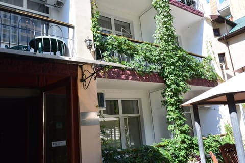 Property building, Facade/entrance