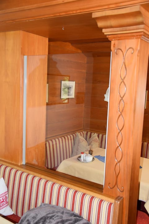 Hotel - Pension Fortuna Bed and Breakfast in Lech