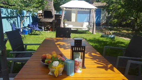 Day, BBQ facilities, Garden, Dining area