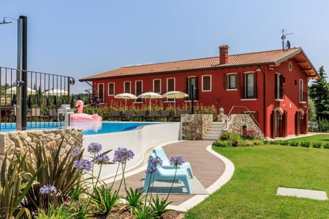 Property building, Garden, Swimming pool