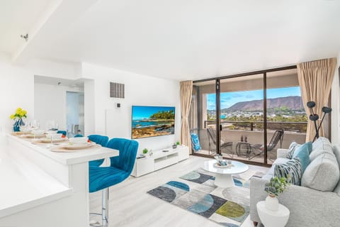 TV and multimedia, Living room, Dining area