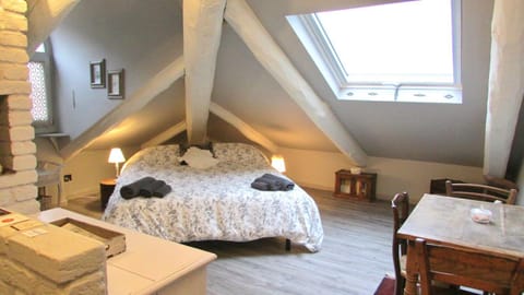 Living room, Bedroom