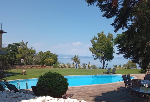 View (from property/room), Pool view, Sea view