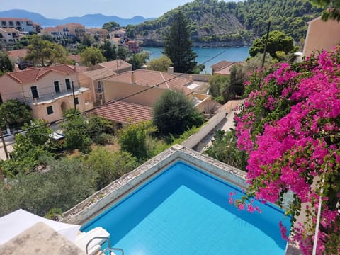 Property building, View (from property/room), City view, Sea view, Swimming pool