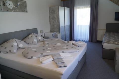 Pension-Ferienwohnung Rotar Bed and Breakfast in Villach