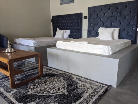 Bedroom, Quiet street view