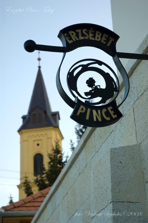 Facade/entrance, Property logo or sign