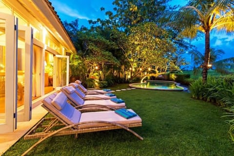 Pool view, sunbed
