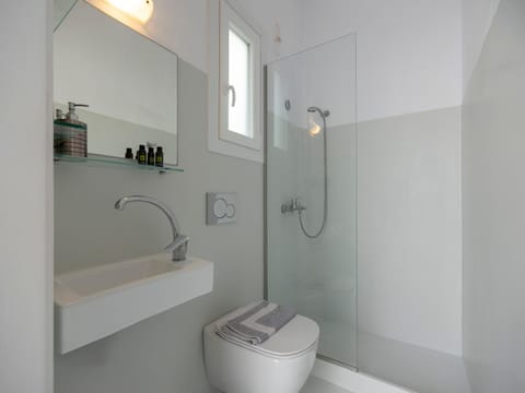 Grozos Rooms Bed and Breakfast in Paros