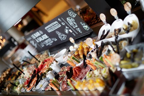 Restaurant/places to eat, Lunch, Dinner