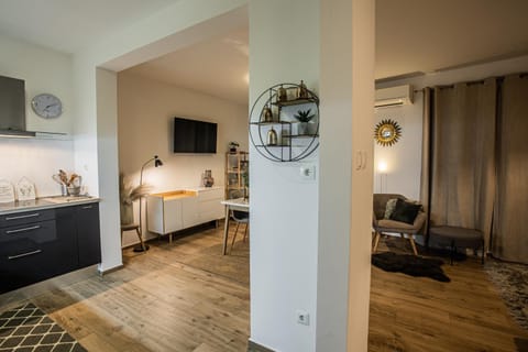Living room, Photo of the whole room
