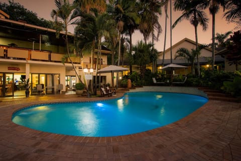 Swimming pool, Swimming pool