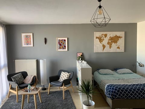 Photo of the whole room