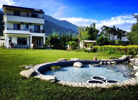 Off site, Garden, Garden view, Mountain view