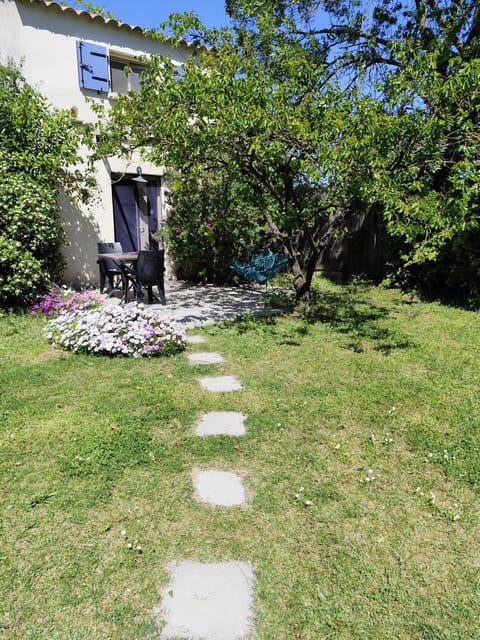 Gîte de charme Country House in Arles