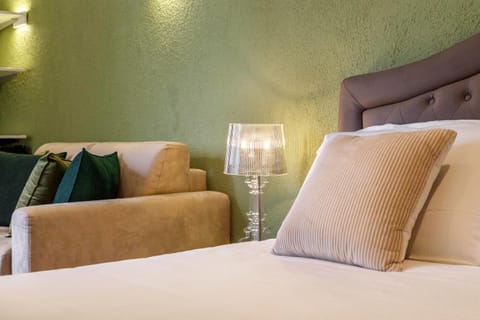 Bed, Decorative detail