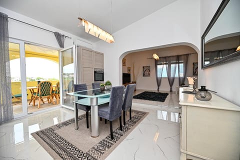 Apartment Ražanac Nikola 2 Apartment in Zadar County