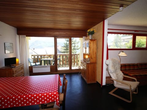 Appartement spacieux 2P cabine, pieds des pistes, proche commerces auris - FR-1-297-101 Cabin in Auris