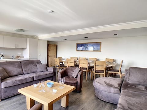 Appartement 5 pièces pour 10 pers · Proche pistes · Balcon · Sauna & Hammam - FR-1-344-135 Apartment in Les Allues