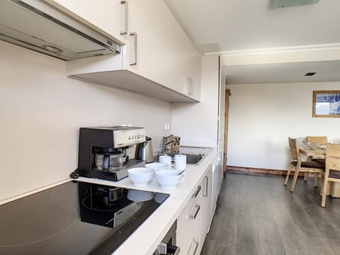 Appartement 5 pièces pour 10 pers · Proche pistes · Balcon · Sauna & Hammam - FR-1-344-135 Apartment in Les Allues