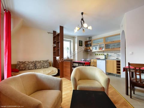 Kitchen or kitchenette, Living room, Seating area, Dining area, pet friendly, stove