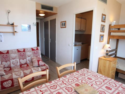 Studio confortable pour 4 pers., balcon, vue montagne - FR-1-416-136 Apartment in Villarembert