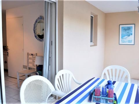 Appartement 2 pièces avec terrasse, 5 couchages, Le Lavandou - FR-1-251-227 Apartment in Le Lavandou