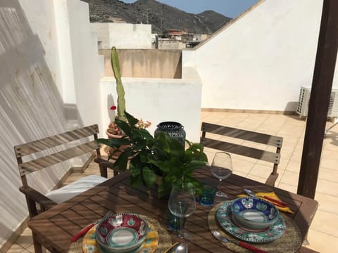 Balcony/Terrace, Dining area