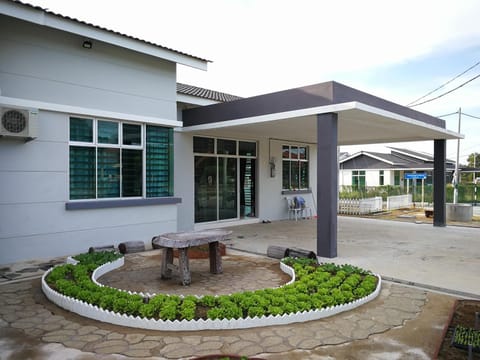 Garden, Balcony/Terrace