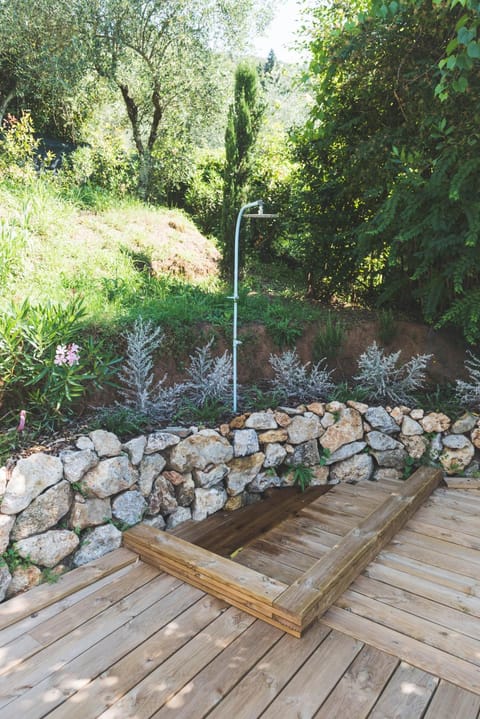 Property building, Balcony/Terrace, Swimming pool