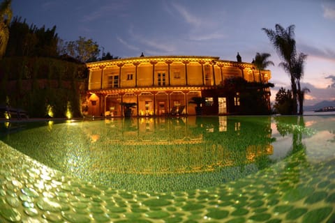 Property building, Lobby or reception, Swimming pool