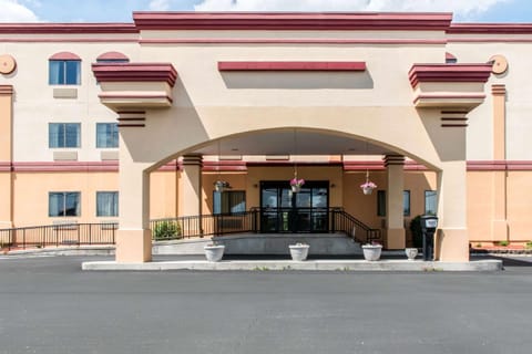 Property building, On site