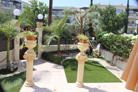 Patio, Garden, Garden view