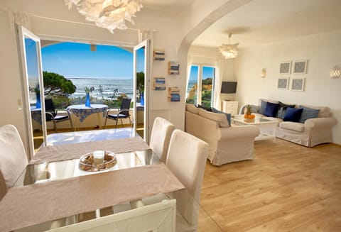 Natural landscape, Living room, Garden view, Sea view
