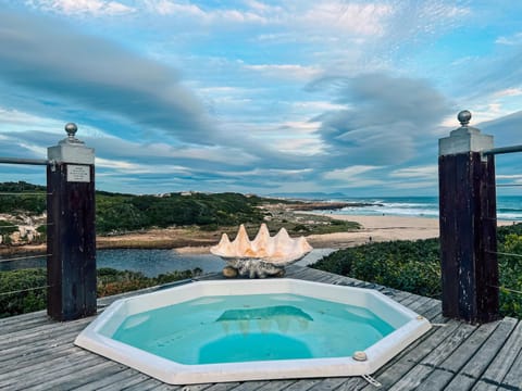 Natural landscape, Hot Tub, Beach, Sea view