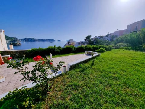 Garden view, Sea view