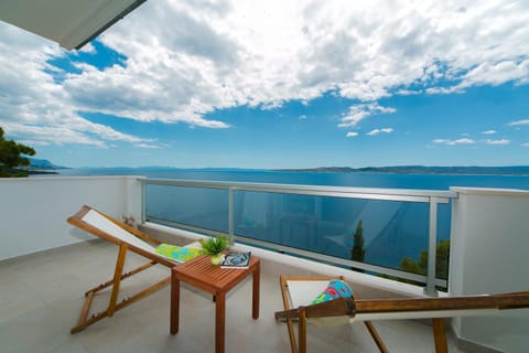 Natural landscape, View (from property/room), Balcony/Terrace, Sea view
