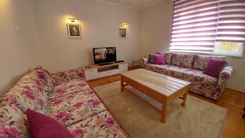 Living room, Other, Photo of the whole room