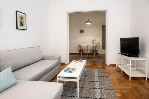 Living room, Photo of the whole room, Seating area, Dining area