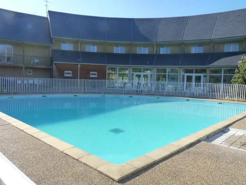 Swimming pool, Swimming pool, Entertainment