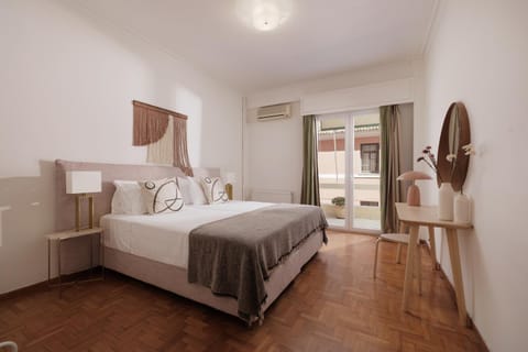 Bed, Bedroom, City view
