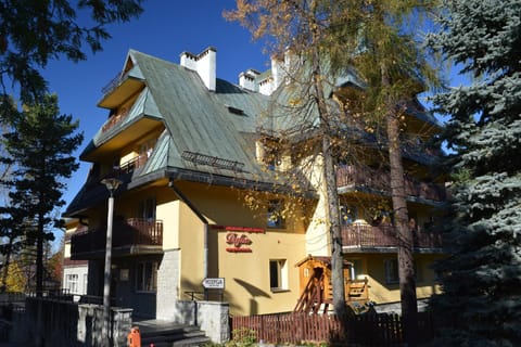 Property building, Facade/entrance