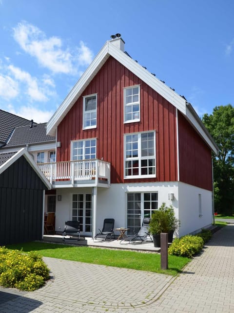Property building, Garden view