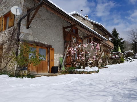 Facade/entrance, Winter